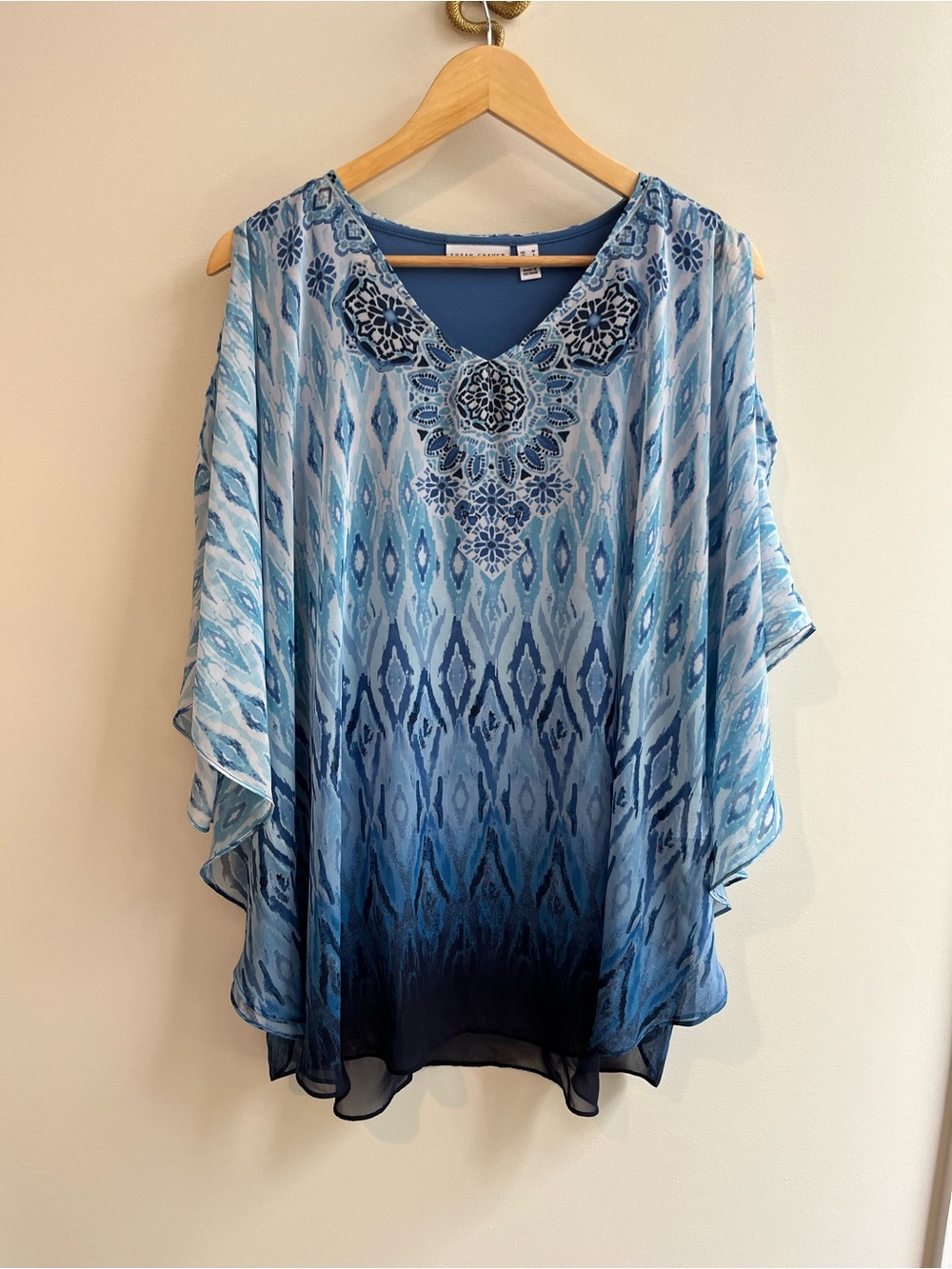 Susan Graver Two Piece Sheer Chiffon Scarf Print Blouse w/ Matching Tank Blue M